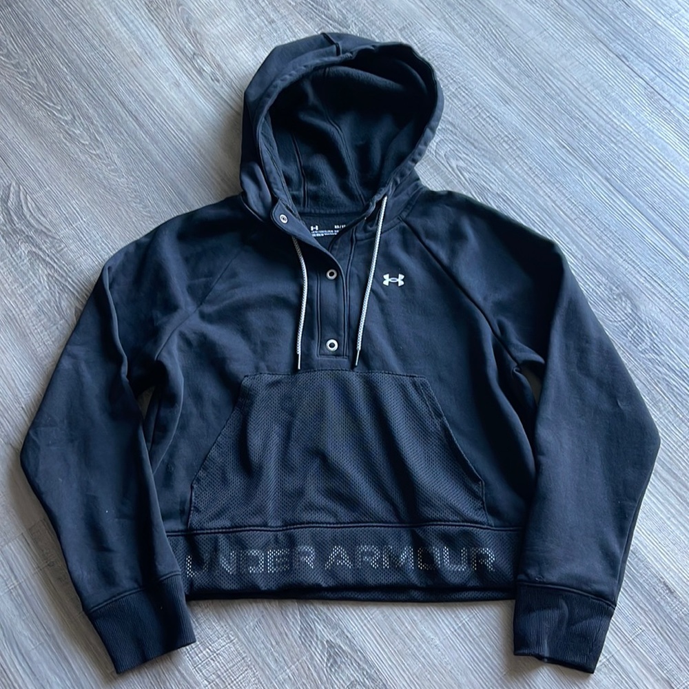 Under Armour Sweatshirt